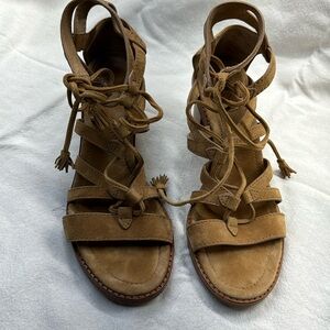 Frye Sandals Sz 7.5 Excellent Condition